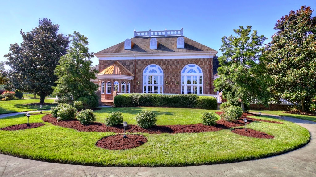 Eileen's Home Design Mansion For Sale in Bowling Green, KY For 2,900,000